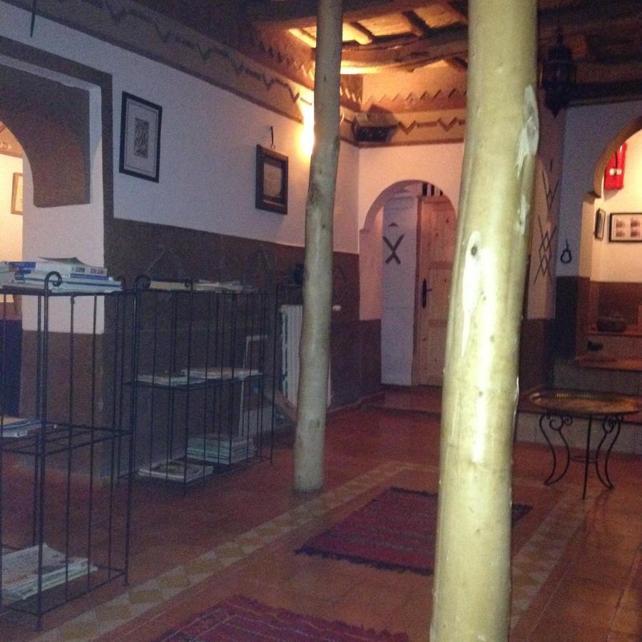 Riad Des Vieilles Charrues Boumalne Dades Exterior foto